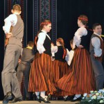 Nautrēnu pagasta jauniešu deju kolektīvs Troks voj