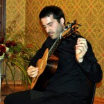 Miquel Bellas (baroka ģitāra un teorba)