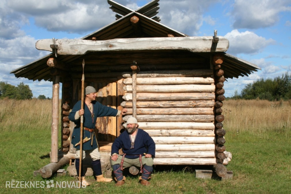 Senlatviesu eku projekts